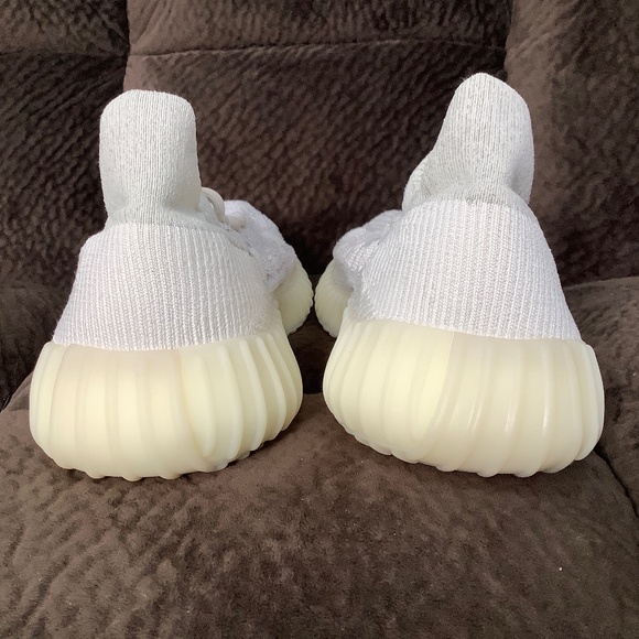 Yeezy boost Knit Sneakers in Light Gray and Cream New, Size 11 - Picture 12 of 12